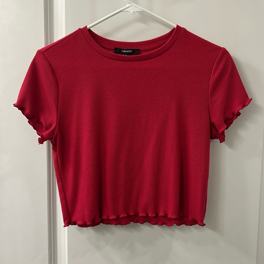 Women’s Forever 21 Pink Lettuce Edge Cropped Baby Tee (Medium)